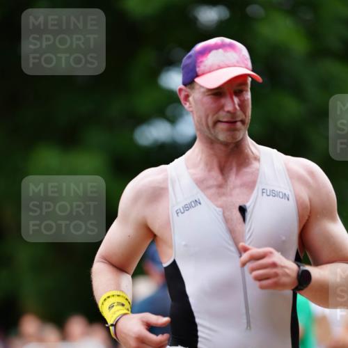 21.06.2026 - 29. Vierlanden-Triathlon LAZAROV Photography http://msf.ph/oto/9881460 21.06.2026 12:24:41 Laufen 137, 1075 meine-sportfotos.de