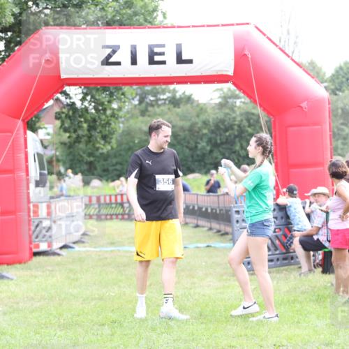 21.06.2026 - 29. Vierlanden-Triathlon Andreas Tolksdorf http://msf.ph/oto/9881490 21.06.2026 11:21:17 Ziel 439, 439 meine-sportfotos.de