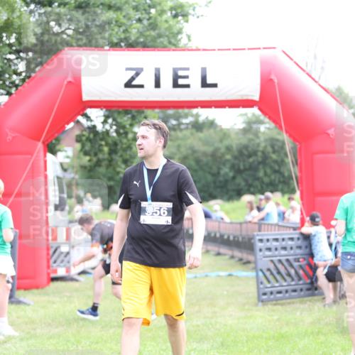 21.06.2026 - 29. Vierlanden-Triathlon Andreas Tolksdorf http://msf.ph/oto/9881536 21.06.2026 11:21:22 Ziel 411, 439, 411, 439 meine-sportfotos.de