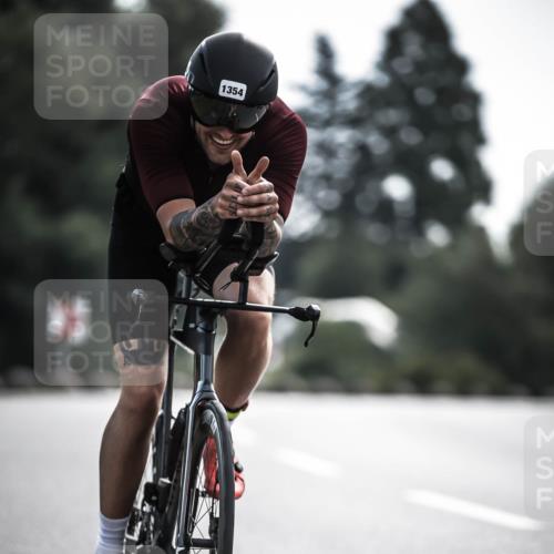 21.06.2026 - 29. Vierlanden-Triathlon H.Heesch http://msf.ph/oto/9881568 21.06.2026 09:16:12 Radfahren 61, 212, 1354 meine-sportfotos.de