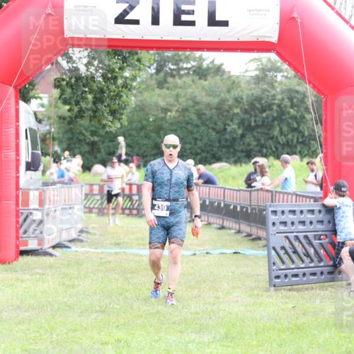 21.06.2026 - 29. Vierlanden-Triathlon Andreas Tolksdorf http://msf.ph/oto/9881680 21.06.2026 11:21:29 Ziel 411, 439, 411, 439 meine-sportfotos.de