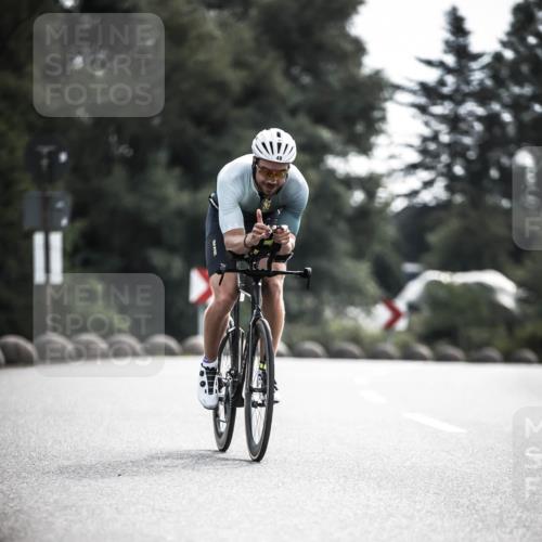 21.06.2026 - 29. Vierlanden-Triathlon H.Heesch http://msf.ph/oto/9881747 21.06.2026 09:16:55 Radfahren 49 meine-sportfotos.de