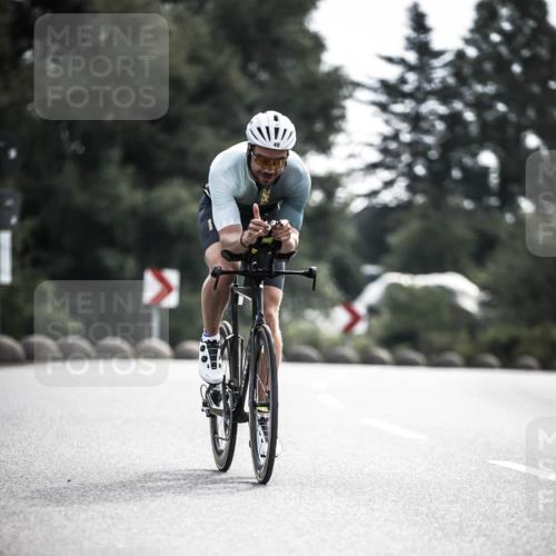 21.06.2026 - 29. Vierlanden-Triathlon H.Heesch http://msf.ph/oto/9881760 21.06.2026 09:16:56 Radfahren 49 meine-sportfotos.de