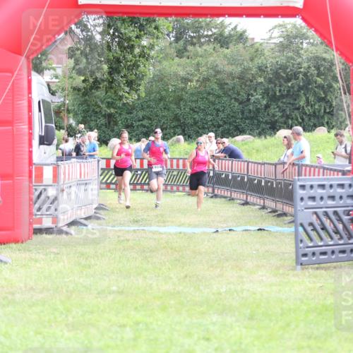 21.06.2026 - 29. Vierlanden-Triathlon Andreas Tolksdorf http://msf.ph/oto/9881782 21.06.2026 11:22:03 Ziel 417, 445, 620, 417, 445, 620 meine-sportfotos.de