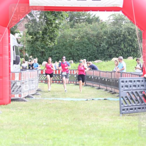 21.06.2026 - 29. Vierlanden-Triathlon Andreas Tolksdorf http://msf.ph/oto/9881811 21.06.2026 11:22:03 Ziel 417, 445, 620, 417, 445, 620 meine-sportfotos.de