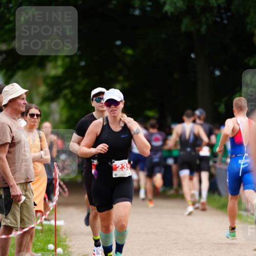 21.06.2026 - 29. Vierlanden-Triathlon LAZAROV Photography http://msf.ph/oto/9881838 21.06.2026 12:32:32 Laufen 700 meine-sportfotos.de