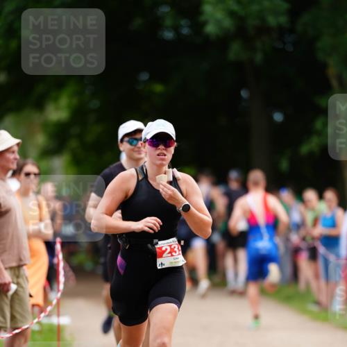 21.06.2026 - 29. Vierlanden-Triathlon LAZAROV Photography http://msf.ph/oto/9881844 21.06.2026 12:32:33 Laufen 70, 114, 23 meine-sportfotos.de