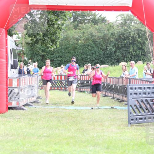 21.06.2026 - 29. Vierlanden-Triathlon Andreas Tolksdorf http://msf.ph/oto/9881850 21.06.2026 11:22:04 Ziel 417, 445, 620, 417, 445, 620 meine-sportfotos.de