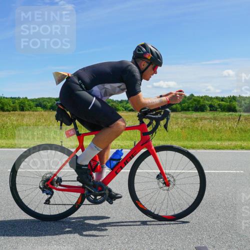 21.06.2026 - Viking Triathlon Michael Burmester http://msf.ph/oto/9881866 21.06.2026 13:06:43 Radfahren 222, 233, 374, 516, 523, 636 meine-sportfotos.de