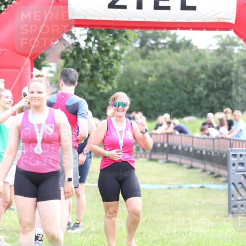 21.06.2026 - 29. Vierlanden-Triathlon Andreas Tolksdorf http://msf.ph/oto/9882006 21.06.2026 11:22:14 Ziel 417, 445, 417, 445 meine-sportfotos.de