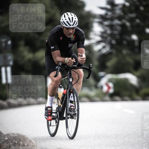21.06.2026 - 29. Vierlanden-Triathlon H.Heesch http://msf.ph/oto/9882082 21.06.2026 10:32:38 Radfahren 93, 159, 217, 287, 299, 302 meine-sportfotos.de