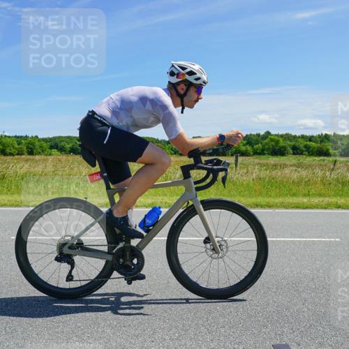 21.06.2026 - Viking Triathlon Michael Burmester http://msf.ph/oto/9882151 21.06.2026 13:10:55 Radfahren 258, 306 meine-sportfotos.de