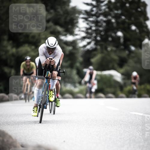 21.06.2026 - 29. Vierlanden-Triathlon H.Heesch http://msf.ph/oto/9882172 21.06.2026 10:34:30 Radfahren 92, 118, 119, 141, 178, 227, 350 meine-sportfotos.de