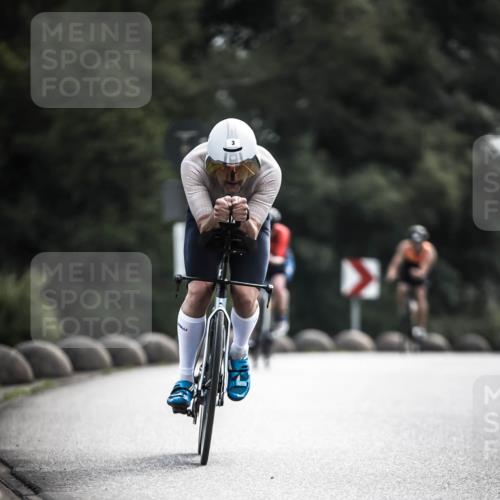 21.06.2026 - 29. Vierlanden-Triathlon H.Heesch http://msf.ph/oto/9882238 21.06.2026 09:17:30 Radfahren 3, 16, 51, 127, 233 meine-sportfotos.de