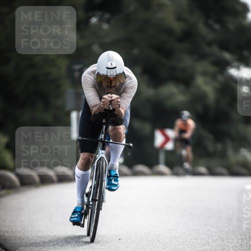 21.06.2026 - 29. Vierlanden-Triathlon H.Heesch http://msf.ph/oto/9882267 21.06.2026 09:17:30 Radfahren 3, 16, 51, 127, 233 meine-sportfotos.de