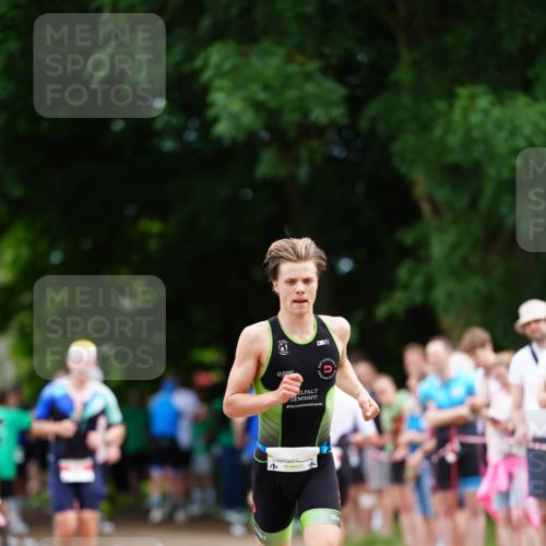 21.06.2026 - 29. Vierlanden-Triathlon LAZAROV Photography http://msf.ph/oto/9882320 21.06.2026 12:35:05 Laufen 3850 meine-sportfotos.de