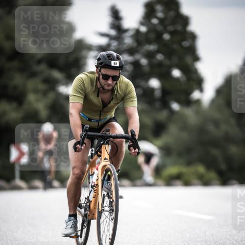 21.06.2026 - 29. Vierlanden-Triathlon H.Heesch http://msf.ph/oto/9882368 21.06.2026 10:34:33 Radfahren 92, 118, 119, 141, 178, 227, 350, 363, 554, 560 meine-sportfotos.de