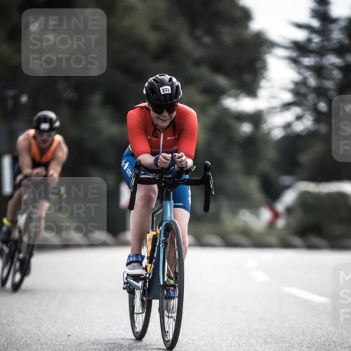 21.06.2026 - 29. Vierlanden-Triathlon H.Heesch http://msf.ph/oto/9882459 21.06.2026 09:17:33 Radfahren 3, 16, 51, 233 meine-sportfotos.de