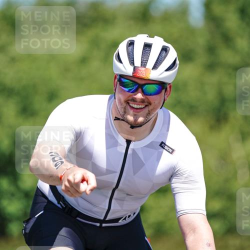 21.06.2026 - Viking Triathlon Michael Burmester http://msf.ph/oto/9882484 21.06.2026 13:39:27 Radfahren  meine-sportfotos.de