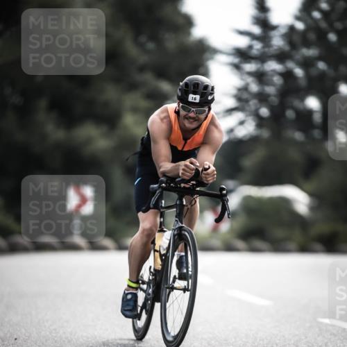 21.06.2026 - 29. Vierlanden-Triathlon H.Heesch http://msf.ph/oto/9882494 21.06.2026 09:17:34 Radfahren 16, 51, 233 meine-sportfotos.de