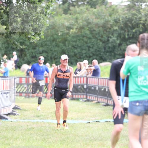 21.06.2026 - 29. Vierlanden-Triathlon Andreas Tolksdorf http://msf.ph/oto/9882496 21.06.2026 11:23:08 Ziel 443, 471, 475, 443, 471, 475 meine-sportfotos.de