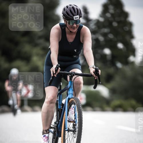 21.06.2026 - 29. Vierlanden-Triathlon H.Heesch http://msf.ph/oto/9882509 21.06.2026 10:34:37 Radfahren 92, 166, 178, 350, 363, 414, 554, 560 meine-sportfotos.de