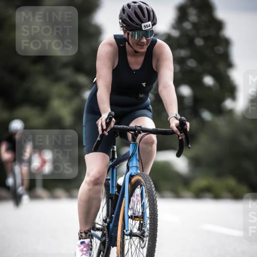 21.06.2026 - 29. Vierlanden-Triathlon H.Heesch http://msf.ph/oto/9882520 21.06.2026 10:34:37 Radfahren 92, 166, 178, 350, 363, 414, 554, 560 meine-sportfotos.de