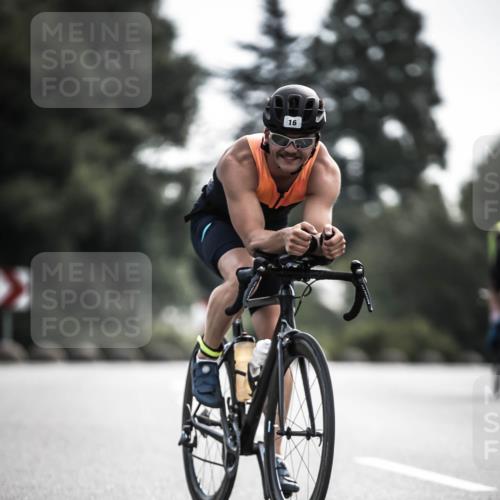 21.06.2026 - 29. Vierlanden-Triathlon H.Heesch http://msf.ph/oto/9882536 21.06.2026 09:17:34 Radfahren 16, 51, 233 meine-sportfotos.de
