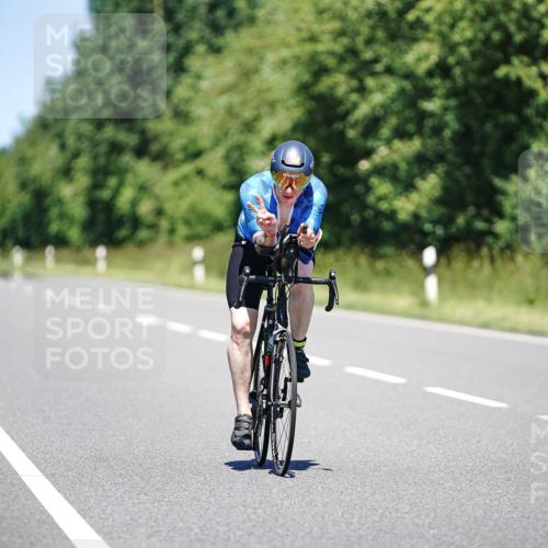 21.06.2026 - Viking Triathlon Michael Burmester http://msf.ph/oto/9882549 21.06.2026 13:41:26 Radfahren 424 meine-sportfotos.de