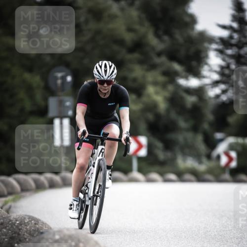 21.06.2026 - 29. Vierlanden-Triathlon H.Heesch http://msf.ph/oto/9882607 21.06.2026 10:34:40 Radfahren 166, 178, 219, 363, 414, 554, 560 meine-sportfotos.de