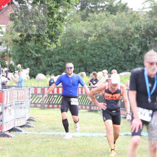 21.06.2026 - 29. Vierlanden-Triathlon Andreas Tolksdorf http://msf.ph/oto/9882643 21.06.2026 11:23:10 Ziel 443, 471, 625, 443, 471, 625 meine-sportfotos.de
