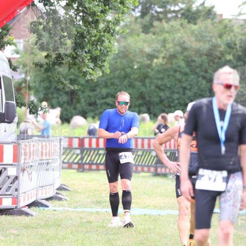 21.06.2026 - 29. Vierlanden-Triathlon Andreas Tolksdorf http://msf.ph/oto/9882675 21.06.2026 11:23:11 Ziel 443, 471, 625, 443, 471, 625 meine-sportfotos.de