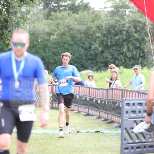 21.06.2026 - 29. Vierlanden-Triathlon Andreas Tolksdorf http://msf.ph/oto/9882681 21.06.2026 11:23:21 Ziel 625, 625 meine-sportfotos.de