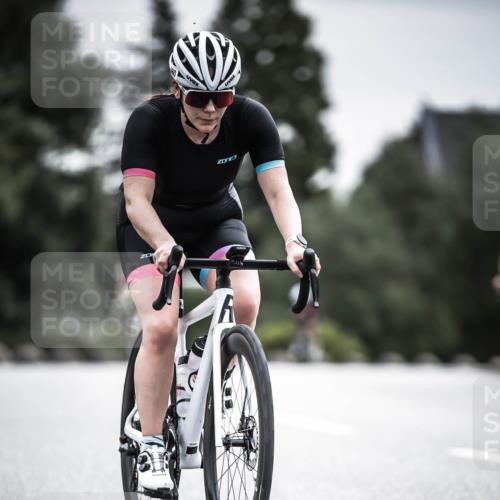 21.06.2026 - 29. Vierlanden-Triathlon H.Heesch http://msf.ph/oto/9882726 21.06.2026 10:34:40 Radfahren 166, 178, 219, 363, 414, 554, 560 meine-sportfotos.de