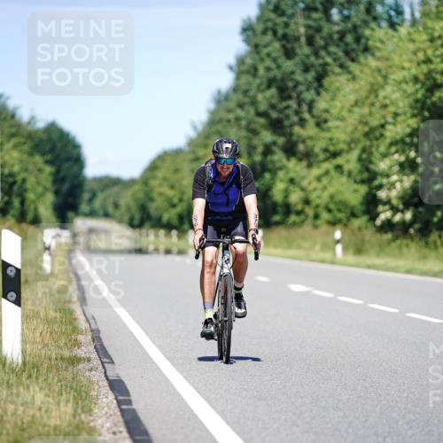 21.06.2026 - Viking Triathlon Michael Burmester http://msf.ph/oto/9882771 21.06.2026 13:44:06 Radfahren  meine-sportfotos.de