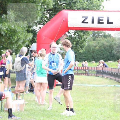 21.06.2026 - 29. Vierlanden-Triathlon Andreas Tolksdorf http://msf.ph/oto/9882835 21.06.2026 11:23:32 Ziel  meine-sportfotos.de