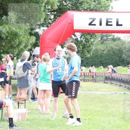 21.06.2026 - 29. Vierlanden-Triathlon Andreas Tolksdorf http://msf.ph/oto/9882852 21.06.2026 11:23:32 Ziel  meine-sportfotos.de