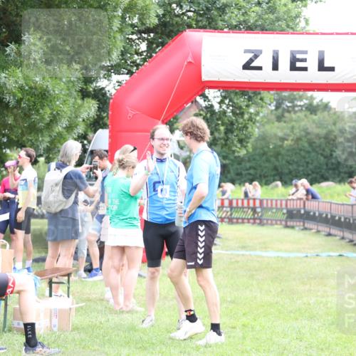 21.06.2026 - 29. Vierlanden-Triathlon Andreas Tolksdorf http://msf.ph/oto/9882859 21.06.2026 11:23:32 Ziel  meine-sportfotos.de