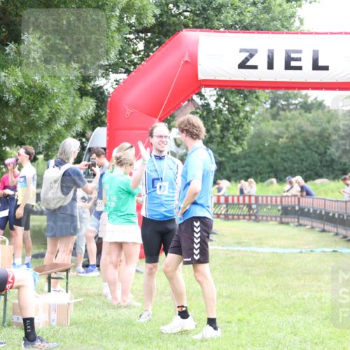 21.06.2026 - 29. Vierlanden-Triathlon Andreas Tolksdorf http://msf.ph/oto/9882867 21.06.2026 11:23:33 Ziel  meine-sportfotos.de