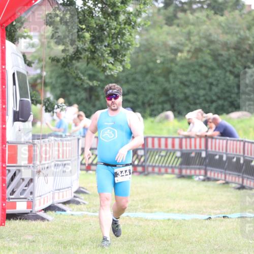 21.06.2026 - 29. Vierlanden-Triathlon Andreas Tolksdorf http://msf.ph/oto/9882974 21.06.2026 11:24:13 Ziel 344, 344 meine-sportfotos.de