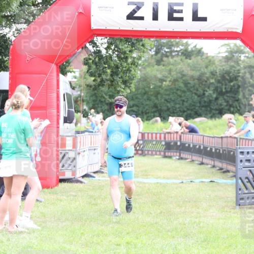 21.06.2026 - 29. Vierlanden-Triathlon Andreas Tolksdorf http://msf.ph/oto/9882990 21.06.2026 11:24:15 Ziel 344, 344 meine-sportfotos.de