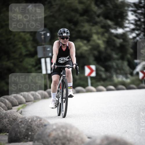 21.06.2026 - 29. Vierlanden-Triathlon H.Heesch http://msf.ph/oto/9883093 21.06.2026 10:35:04 Radfahren 47, 157, 187, 320, 334, 525 meine-sportfotos.de