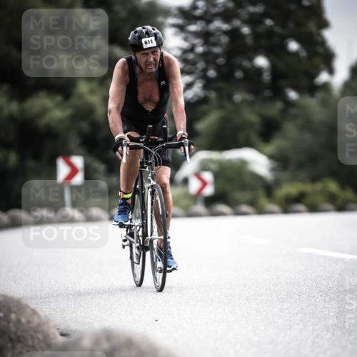 21.06.2026 - 29. Vierlanden-Triathlon H.Heesch http://msf.ph/oto/9883300 21.06.2026 10:35:16 Radfahren 220, 257, 271, 430, 611 meine-sportfotos.de