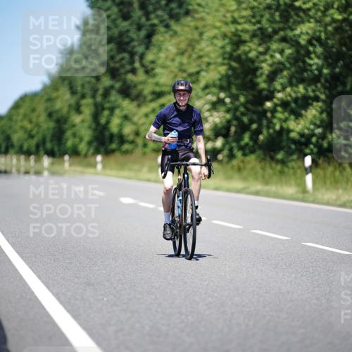 21.06.2026 - Viking Triathlon Michael Burmester http://msf.ph/oto/9883318 21.06.2026 14:01:22 Radfahren  meine-sportfotos.de