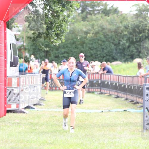 21.06.2026 - 29. Vierlanden-Triathlon Andreas Tolksdorf http://msf.ph/oto/9883340 21.06.2026 11:25:41 Ziel 357, 359, 393, 584, 603, 357, 359, 393, 584, 603 meine-sportfotos.de