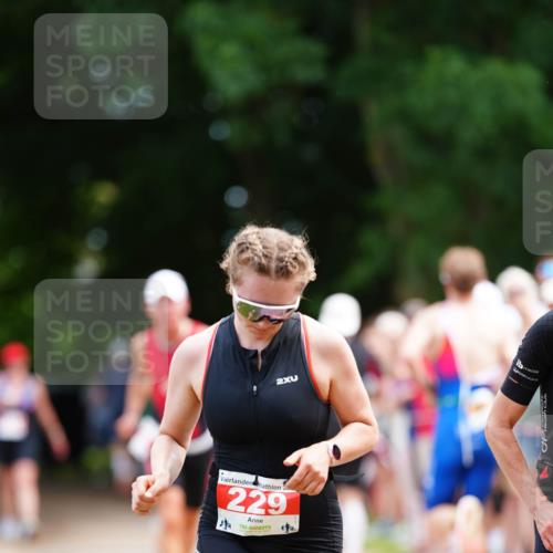 21.06.2026 - 29. Vierlanden-Triathlon LAZAROV Photography http://msf.ph/oto/9883343 21.06.2026 12:51:03 Laufen 2, 229, 174 meine-sportfotos.de