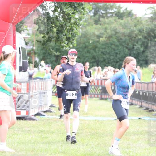 21.06.2026 - 29. Vierlanden-Triathlon Andreas Tolksdorf http://msf.ph/oto/9883354 21.06.2026 11:25:45 Ziel 357, 359, 393, 603, 357, 359, 393, 603 meine-sportfotos.de