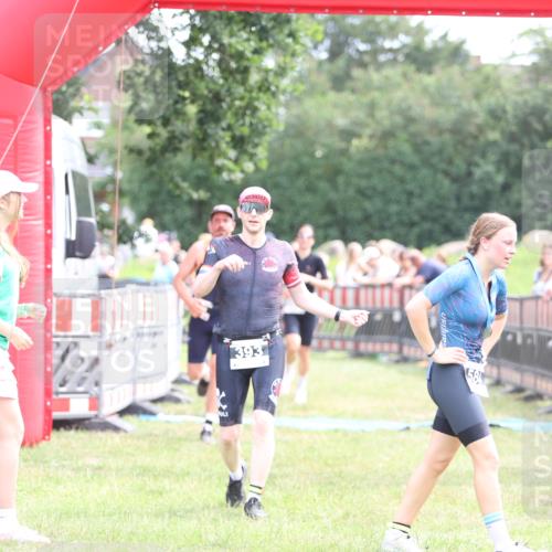 21.06.2026 - 29. Vierlanden-Triathlon Andreas Tolksdorf http://msf.ph/oto/9883375 21.06.2026 11:25:45 Ziel 357, 359, 393, 603, 357, 359, 393, 603 meine-sportfotos.de