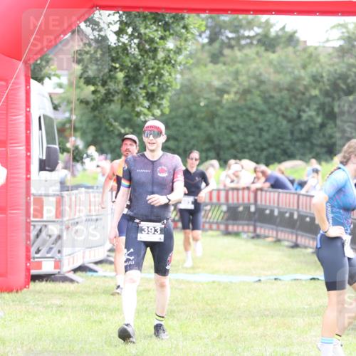 21.06.2026 - 29. Vierlanden-Triathlon Andreas Tolksdorf http://msf.ph/oto/9883404 21.06.2026 11:25:45 Ziel 357, 359, 393, 603, 357, 359, 393, 603 meine-sportfotos.de
