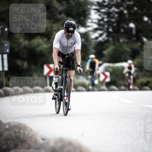 21.06.2026 - 29. Vierlanden-Triathlon H.Heesch http://msf.ph/oto/9883411 21.06.2026 10:35:24 Radfahren 43, 112, 291 meine-sportfotos.de